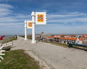 Paragliding over the dunes of Zoutelande, near vacation home ZE1323, Walcheren for adventure activities.