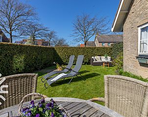 Cozy living room with TV in vacation home ZE1392, Zoutelande, Walcheren.
