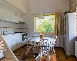 Eingang zum Ferienhaus ZE585 in Zoutelande, Walcheren, Zeeland mit viel Tageslicht.