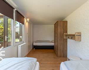 Boek 'Verliefd op Nederland' in vakantiehuis ZE1422 in Zoutelande, Walcheren, voor inspiratie.