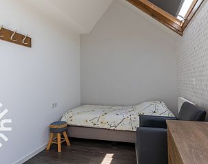 Knusse eenpersoonskamer in ZE587 vakantiehuis, Vrouwenpolder.