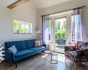 Buiten dineren op het terras van ZE587 vakantiehuis, Vrouwenpolder.