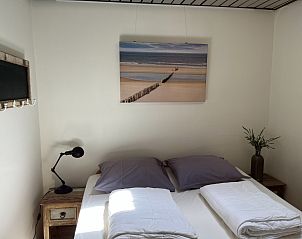 Cozy bedroom with bunk beds in vacation home ZE120, Veere, Walcheren.