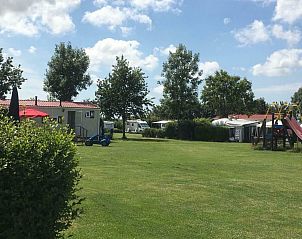 Groene omgeving rondom VZ235 Chalet Veere in Veere, Zeeland