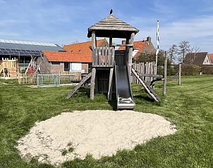 Speeltoestel bij VZ627 Chalet Meliskerke in Meliskerke