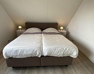 VZ901 Vakantiehuis in Zoutelande, Meliskerke. Kinderkamer met eenpersoonsbed en rustgevende sfeer.