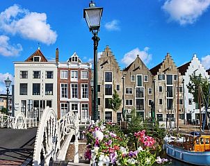 Historische gebouwen in nabijgelegen stad bij Vakantiehuisje in Biggekerke, Walcheren, Zeeland.