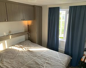 Gezellige slaapkamer van VZ1083 Chalet Valkenisse in Biggekerke, Walcheren.