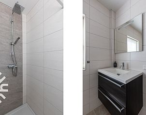 Rustieke schommelstoelen op het terras van vakantiehuis ZE126 in Grijpskerke, Walcheren.