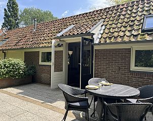 Stijlvolle badkamer in vakantiehuis ZE121, Gapinge, Walcheren.
