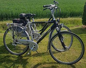 Moderne badkamer in vakantiehuis ZE143 Gapinge Walcheren met stijlvolle inrichting.
