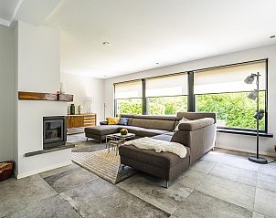 Stijlvolle zithoek in VZ1127 Vakantiewoning in Koudekerke-Dishoek, Walcheren.