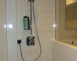 VZ1132 Vakantiehuis in Koudekerke, moderne douche met luxe voorzieningen in Dishoek, Walcheren, Zeeland.