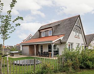 Guest house 630353 • Holiday property Zeeuws-Vlaanderen • Jeugdvilla V10 Luxe 