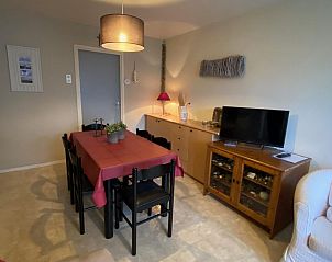 Stylish dining room in VZ726 Apartment Cadzand, Cadzand-bad, Zeeuws-Vlaanderen.