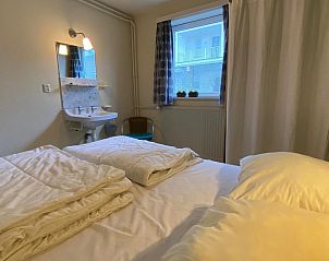 Modern furnished bedroom in VZ726 Apartment Cadzand, Cadzand-bad, Zeeuws-Vlaanderen.