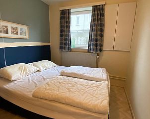 Second bedroom in VZ726 Apartment Cadzand, Cadzand-bad, Zeeuws-Vlaanderen with double bed.