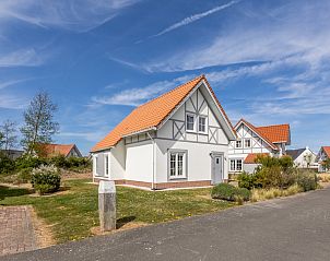 Villa 8A, een charmant vakantiehuis in Cadzand-bad, Zeeuws-Vlaanderen, met een prachtig uitzicht op de rustige omgeving van Zeeland.
