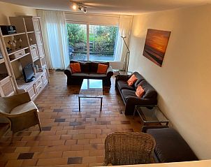 Overview of the living room in VZ924 Holiday home in Cadzand, ideal for family stay.
