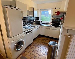 Bathroom with shower and sink in VZ924 Holiday home in Cadzand, Zeeuws-Vlaanderen.