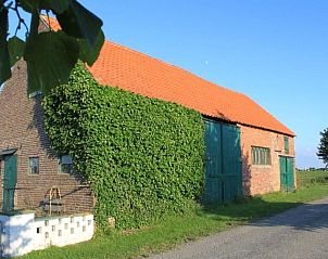 Guest house 631615 - Holiday property Zeeuws-Vlaanderen - Vakantiehuis Altes Deichbauernhaus mit Garten