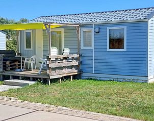 Ferienhaus in Hengstdijk, Zeeuws-Vlaanderen mit sonniger Veranda und grner Umgebung, ideal fr einen entspannten Aufenthalt in Zeeland.