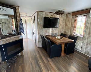 Volledig uitgeruste keuken van VZ900 Vakantiechalet in Baarland, ideaal voor kookliefhebbers in Zuid-Beveland, Zeeland.