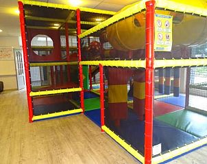 Guest house 640824 - Apartment Zuid-Beveland - Appartement Mobilheim O'Hara 6p camping Scheldeoord Baarland