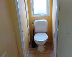 Guest house 640826 - Apartment Zuid-Beveland - Appartement Mobilheim Budget 6p auf dem Campingplatz Schelde