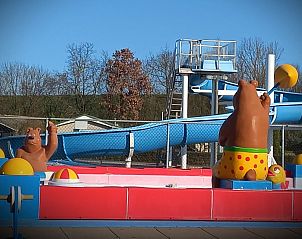 Guest house 640827 - Holiday property Zuid-Beveland - Vakantiehuis Gem�tliches Chalet mit Terrasse