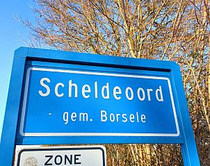 Guest house 640827 - Holiday property Zuid-Beveland - Vakantiehuis Gem�tliches Chalet mit Terrasse