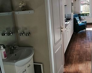 Guest house 640827 - Holiday property Zuid-Beveland - Vakantiehuis Gem�tliches Chalet mit Terrasse