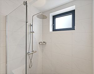 Adembenemend uitzicht op de kust nabij vakantiehuis ZE1420, Nieuwdorp, Zuid-Beveland, ideaal voor strandliefhebbers in Zeeland.