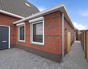 Terras met tuinmeubilair bij vakantiehuis ZE1420, Nieuwdorp, Zuid-Beveland, voor buitenplezier in Zeeland.