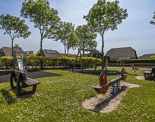 Speeltuin in de buurt van Vakantiehuis Haus Anni, Hansweert, Zuid-Beveland, voor kinderen om te spelen.