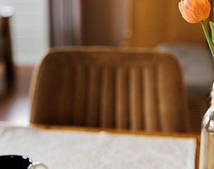 Eettafel in Vakantiehuisje in Lewedorp, Zuid-Beveland, Zeeland.