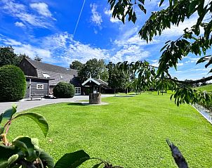 Groene omgeving bij Vakantiehuisje in Streefkerk, ideaal voor natuurliefhebbers.