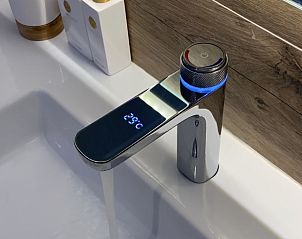 ZH447 Ferienhaus in Ouddorp mit beleuchtetem Garten und Terrasse, Goeree-Overflakkee, Sdholland.