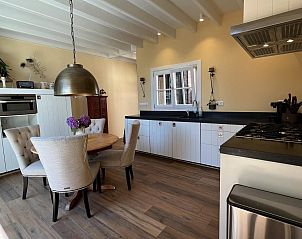 Moderne Kche von VZ1114 Ferienwohnung in Ouddorp mit Essecke.