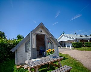 Campinghtte 't Gorsje in Sdholland mit einladender Terrasse, perfekt fr einen entspannten Urlaub in Ouddorp.