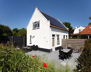 ZH022 vakantiehuis in Ouddorp met zonnige tuin en terras, ideaal voor ontspanning in Goeree-Overflakkee, Zuid-Holland.