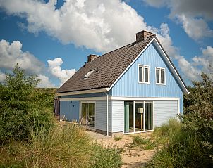 Gezellige zithoek in Strand Resort Ouddorp Duin, 10-persoons villa in Ouddorp, Zuid-Holland.