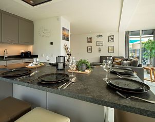 Essecke mit moderner Einrichtung im Ferienhaus De Toekomst 107 'Sista' in Ouddorp, ideal fr Familienessen.