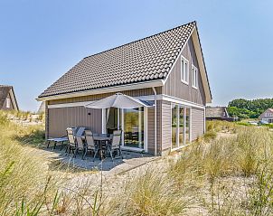 Gezellige woonkamer in Strand Resort Ouddorp Duin | 8-persoons villa - Kijkduin, Ouddorp. Comfortabele zithoek in vakantiehuis Zuid-Holland.