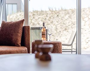 Offene Kche und Esszimmer in der 2-4-Bett-Wohnung 2-4C, Ouddorp, Goeree-Overflakkee, ideal fr gemtliches Essen.