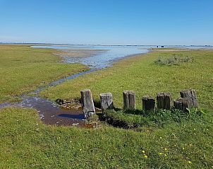 Guest house 661210 - Bungalow Goeree-Overflakkee - Vakantiepark Zeedijk 2