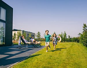 Guest house 661211 - Bungalow Goeree-Overflakkee - Vakantiepark Zeedijk 3