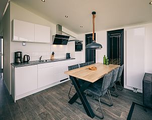Guest house 661227 - Bungalow Goeree-Overflakkee - Vakantiepark Zeedijk 5