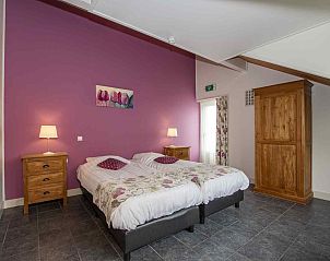 ZH017 vakantieaccommodatie in Gouda, gelegen aan een serene vijver in het Groene Hart.