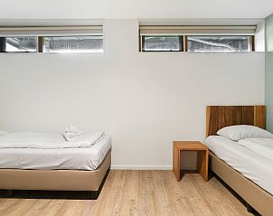 Verblijf 670843 - Bungalow Groene hart - De Reeuwijkse Plassen | 12-persoons waterwoning - Ravensberg